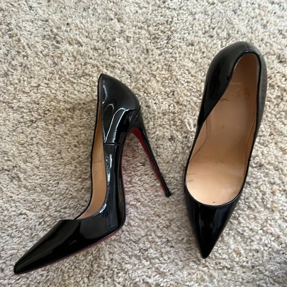 Christian Louboutin So Kate Heels - Picture 5 of 8